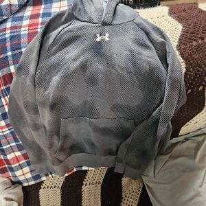 Under Armour Charcoal Sweatshirt